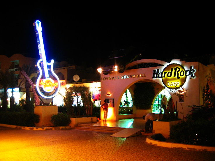 6. Hard Rock Cafe